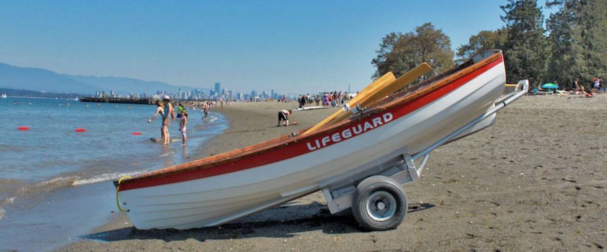 Spanish Banks beach is one of the best locations in Vancouver to kick back and relax. The views from the beach are amazing showcasing both the city and mountains.
#BeachBound