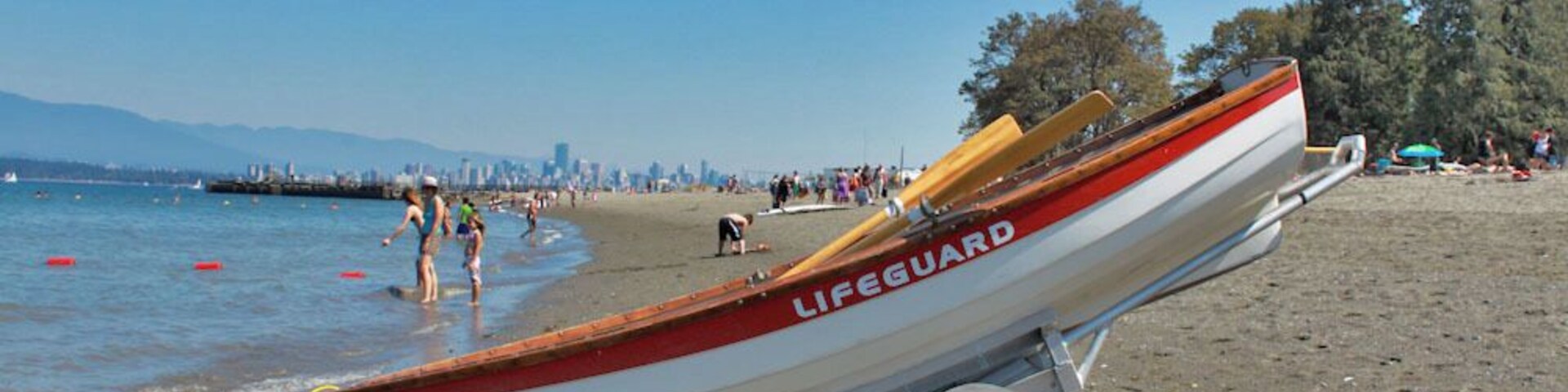 Spanish Banks beach is one of the best locations in Vancouver to kick back and relax. The views from the beach are amazing showcasing both the city and mountains.
#BeachBound