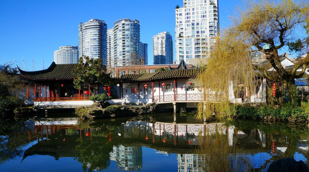 Just outside the Heart of Vancouver are these amazing gardens! It's easy to lose yourself just for a minute, and I guess that's why it's there... get you away from the city life just for a moment. Enjoy