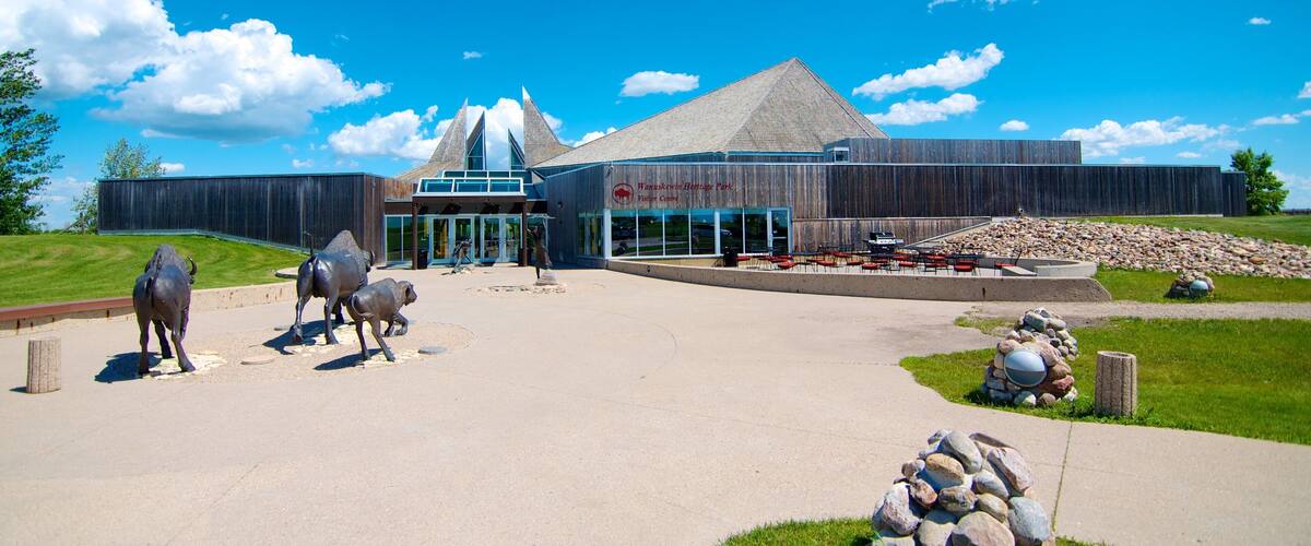 Saskatoon showing a statue or sculpture and a park