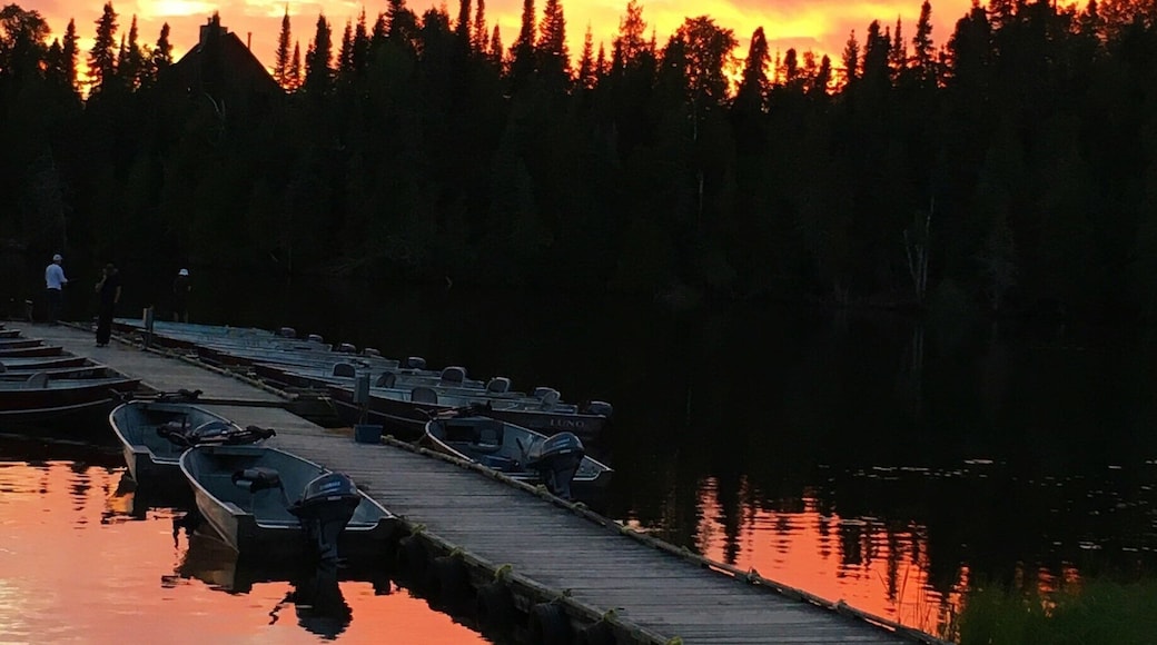 The Little Vermillion Lake system is a natural paradise with first-class great northern pike, muskie and small mouth bass fishing, but the hospitality and setting at FIRESIDE LODGE, Ontario, Canada is unequaled! TIPS: You must try fly fishing for pike (rather than spin rod fishing)...nothing like it! And every evening, find your favorite sunset viewing spot, pour a glass of wine, and listen for the loons. HEAVEN! (this photo is from my favorite sunset spot at FIRESIDE LODGE, our home away from home for a week). #lifeatexpedia #firesidelodgeontario #flyfishing
