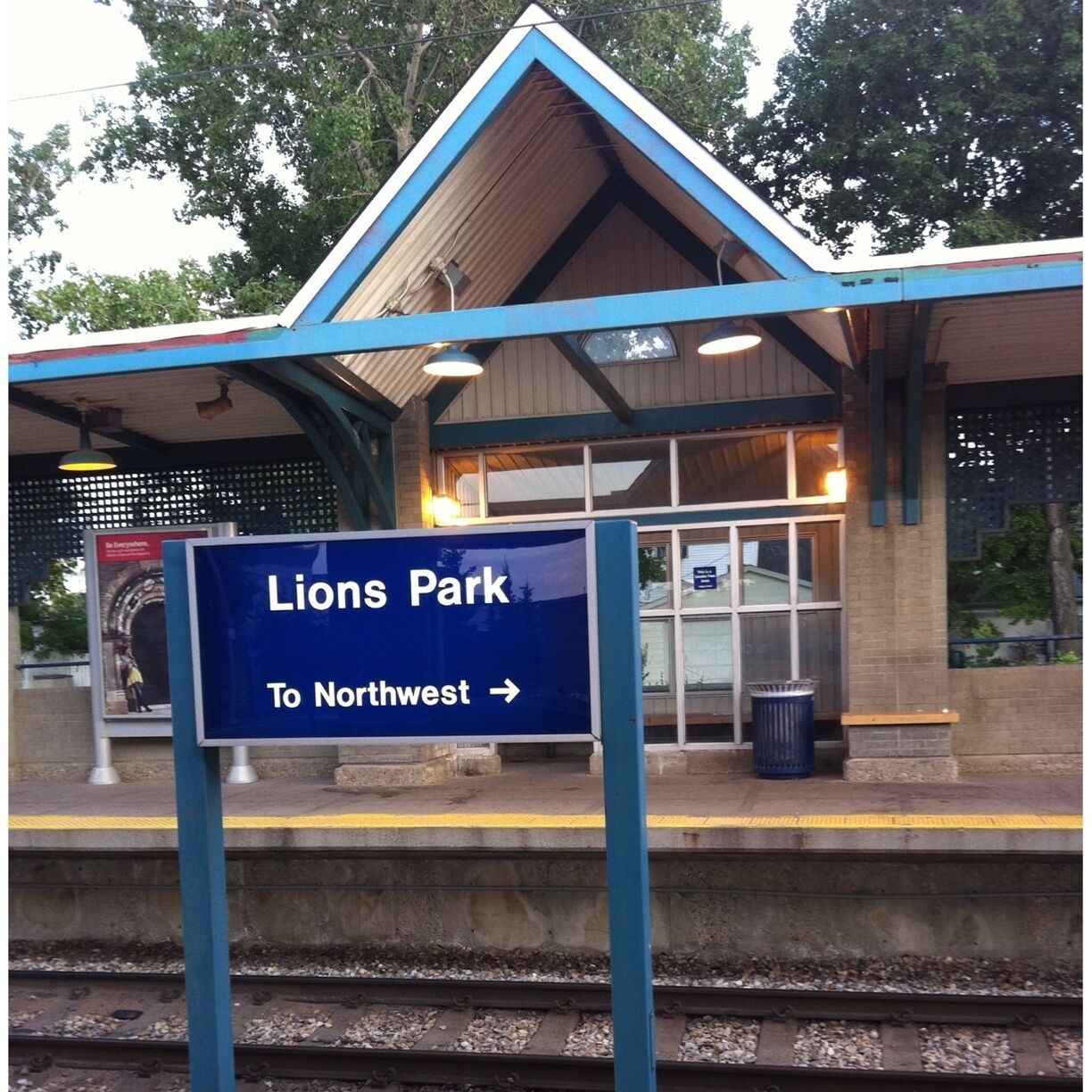 Lion's park station 