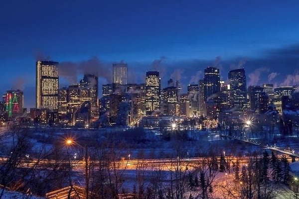 In winter it can be too cold to go out and shoot! Or it can be just right to go out and shoot since everything can look totally different! Here is McHugh Bluff in Calgary Alberta on a freezing night!