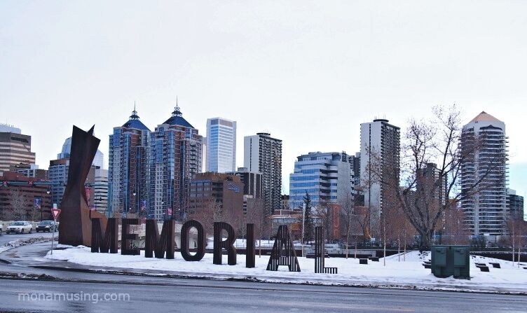 A public space dedicated to the memory of Canada’s veterans and first responders. Weathered steel walls bear quotes and inscriptions of tribute, over-sized word sculptures inspire contemplation, and modern aluminum benches are positioned to offer views of the river and across to downtown.