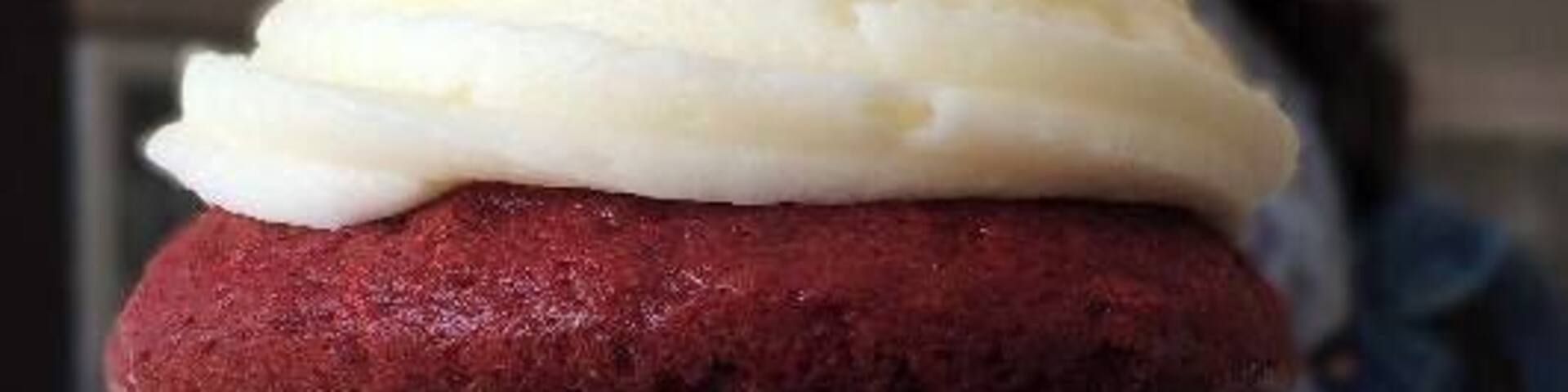 Red Velvet Elvis FOR THE WIN!
These cupcakes are the best in the world (trust us, we've sampled many), and can now be found in several Crave Cupcakes shops around western Canada.