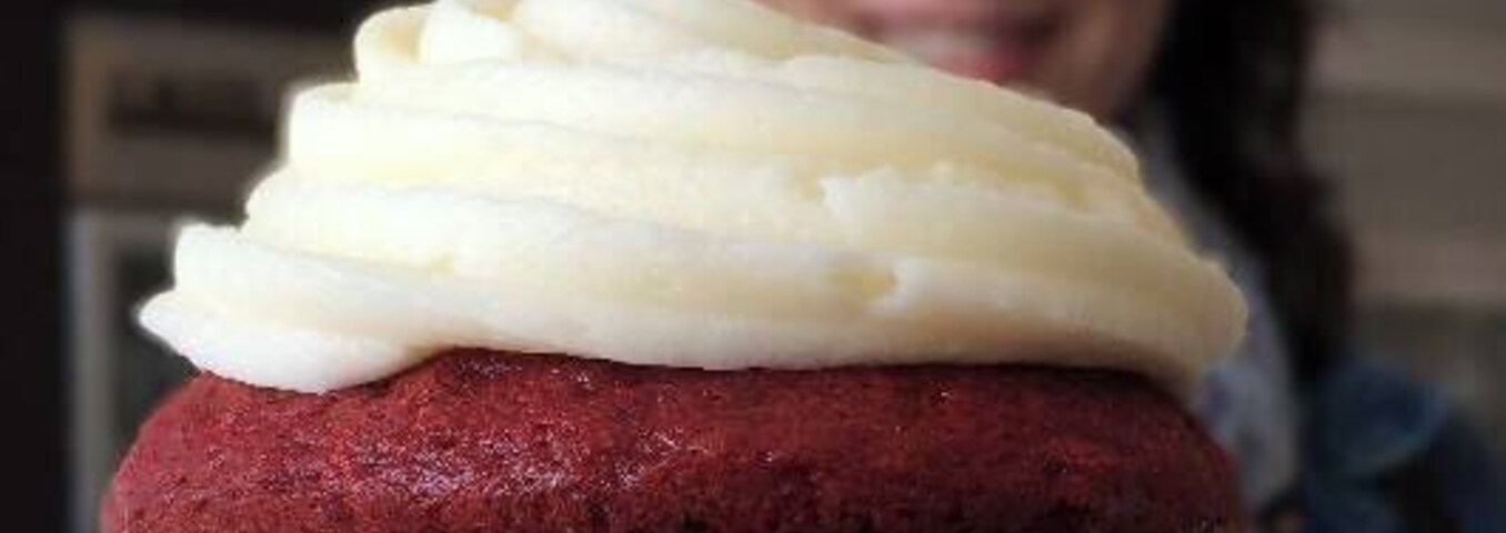 Red Velvet Elvis FOR THE WIN!
These cupcakes are the best in the world (trust us, we've sampled many), and can now be found in several Crave Cupcakes shops around western Canada.