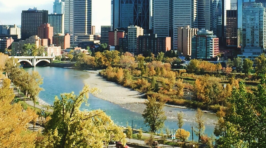 Calgary, Canada
View of downtown Calgary from Prince's Island Park. It was a lovely warm September day.