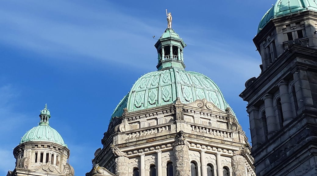 Blue skies at the Legislature