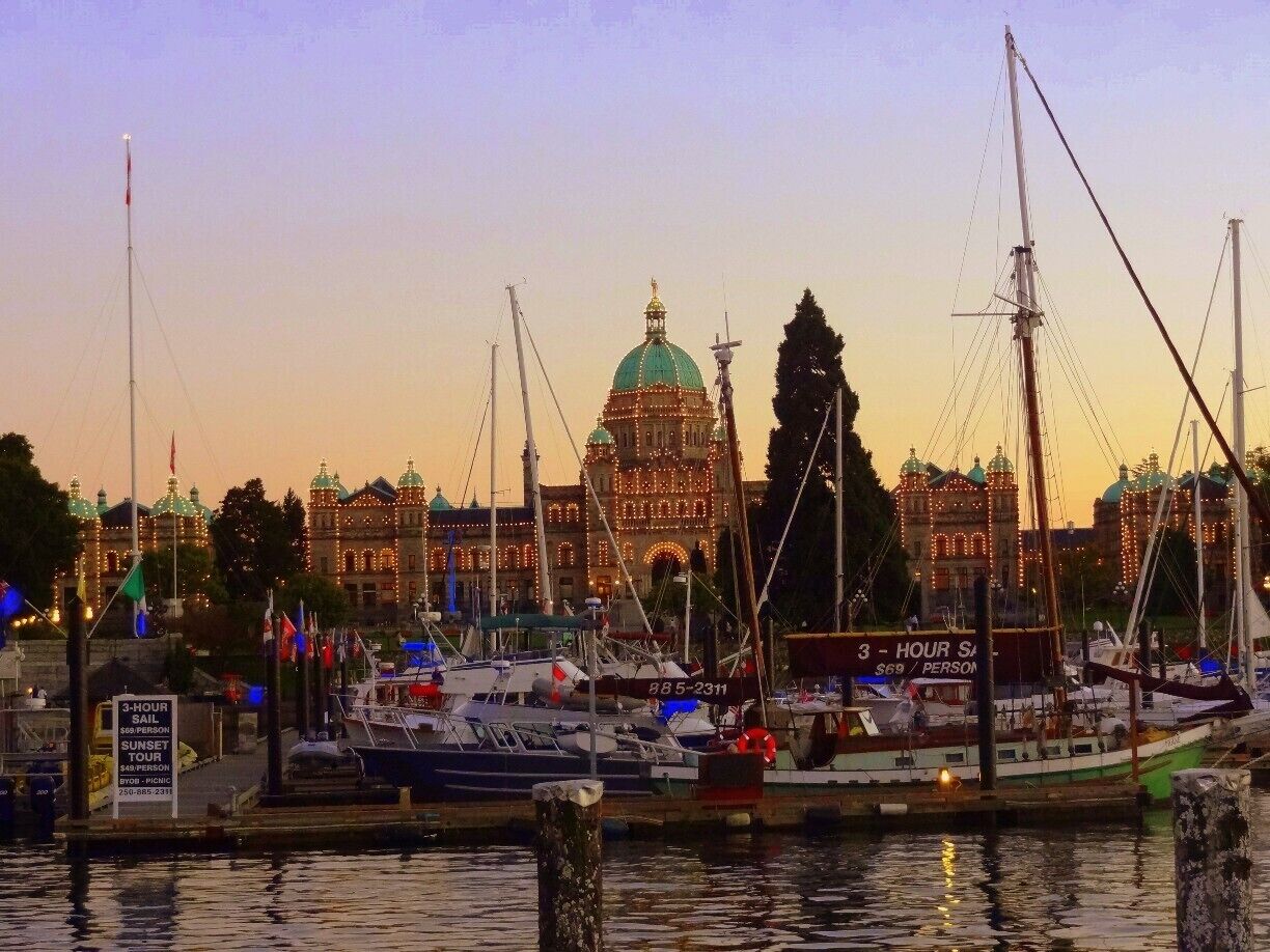 White lights light up the BC Parliament building every night. It's beautiful!