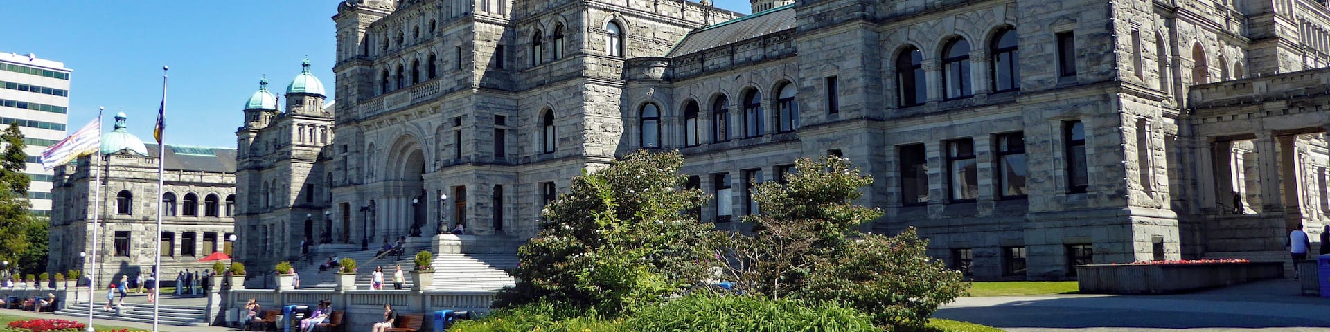 The impressive Parliament building in Victoria dating from 1898. Situated facing the inner harbour and diagonally opposite the almost equally impressive and iconic Fairmont Empress Hotel.