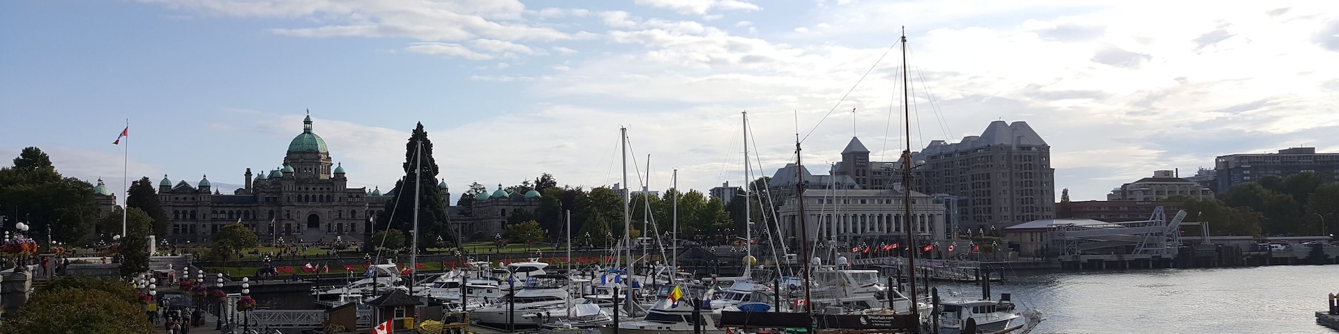 Nice walk along Wharf St. towards the government building.
-2019