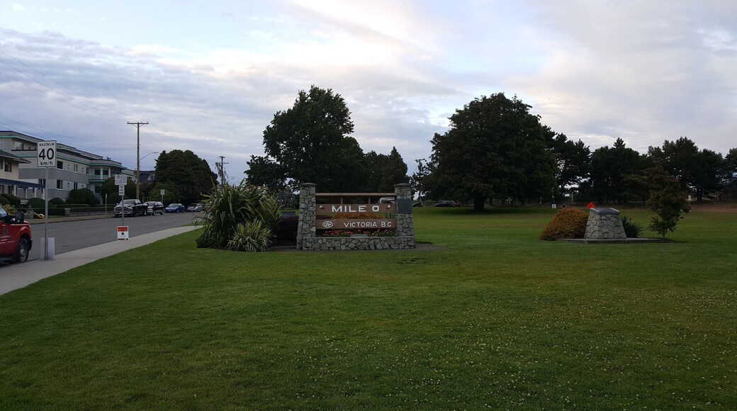 Here marks the start to Highway 1/the TransCanada Highway. Highway 1 is the part of the TransCanada Highway that goes across British Columbia.
-2019