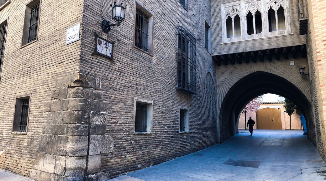 A beautiful ancient house in the old streets of Zaragoza. A renacentist building near to the Cathedral in Zaragoza, Aragon., Shutterstock ID 1055517986, SF SSA Case with Manager Approval: Case 0715137