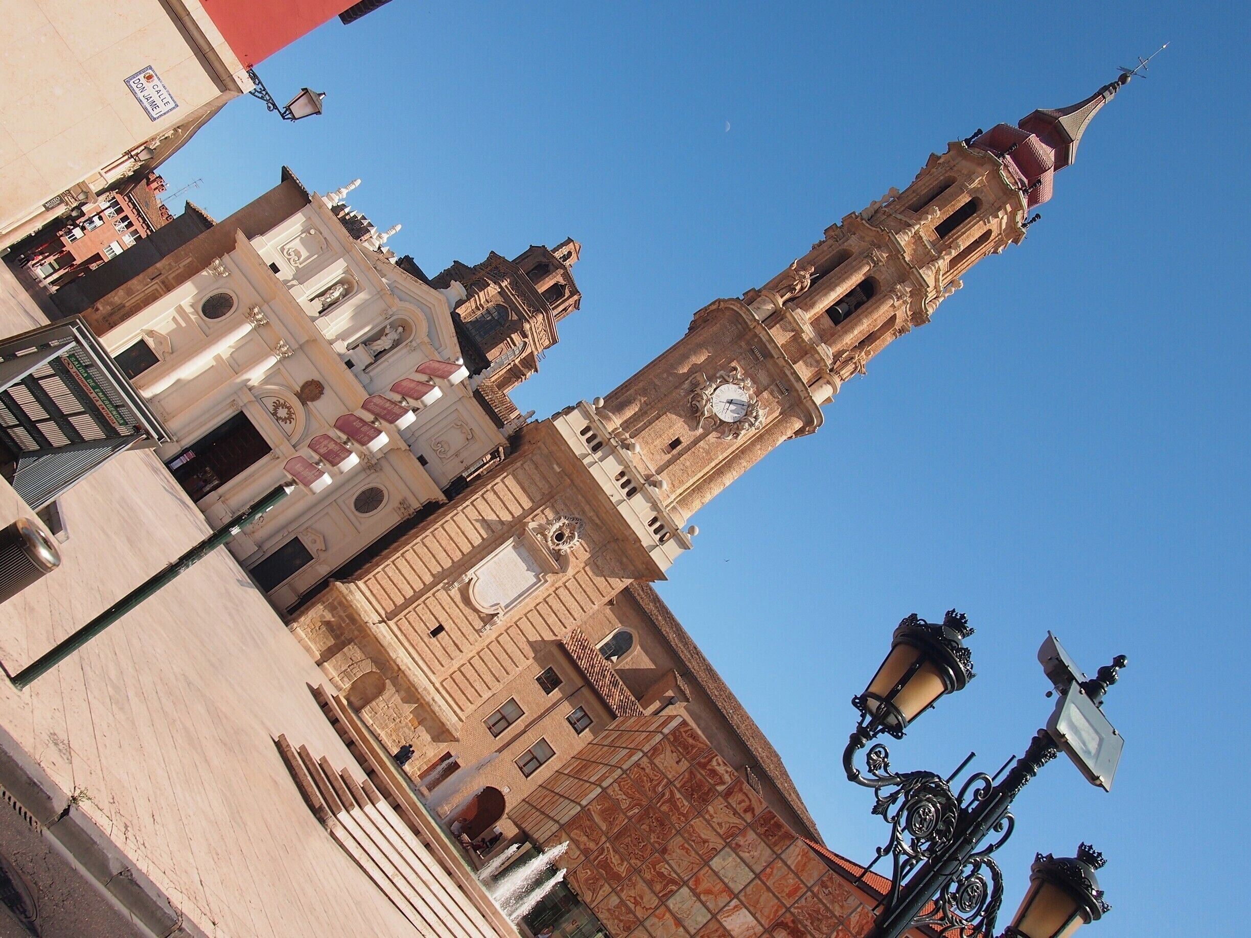DAY 0 - ZARAGOZA
#caminodesantiago

Zaragoza's co-cathedral, the Cathedral of the Saviour (commonly known as La Seo).