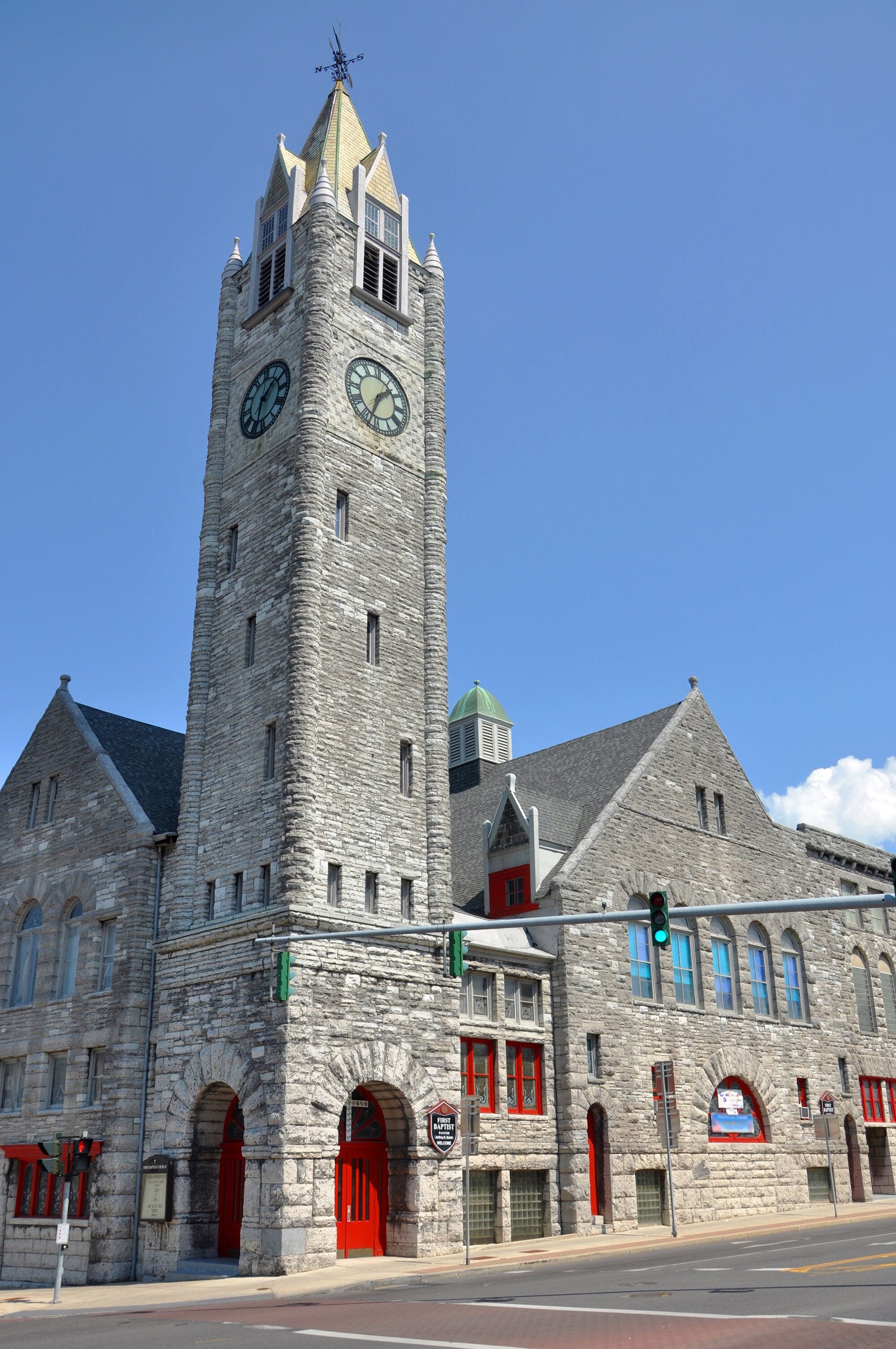 First Baptist Church in Public Square in downtown Watertown, Upstate New York, USA.