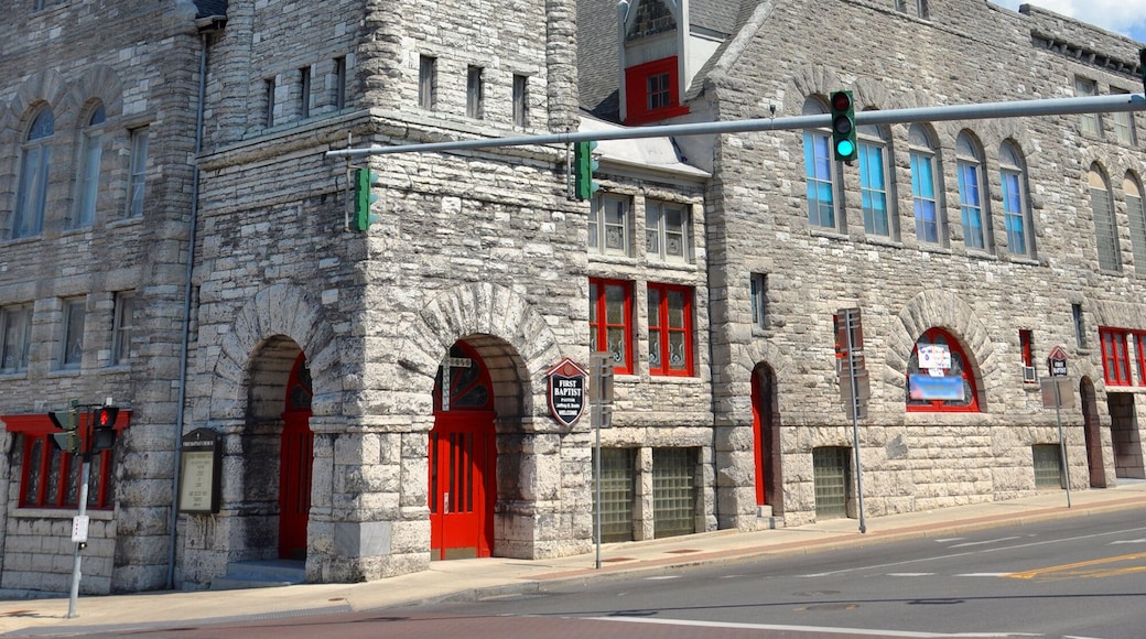 First Baptist Church in Public Square in downtown Watertown, Upstate New York, USA.