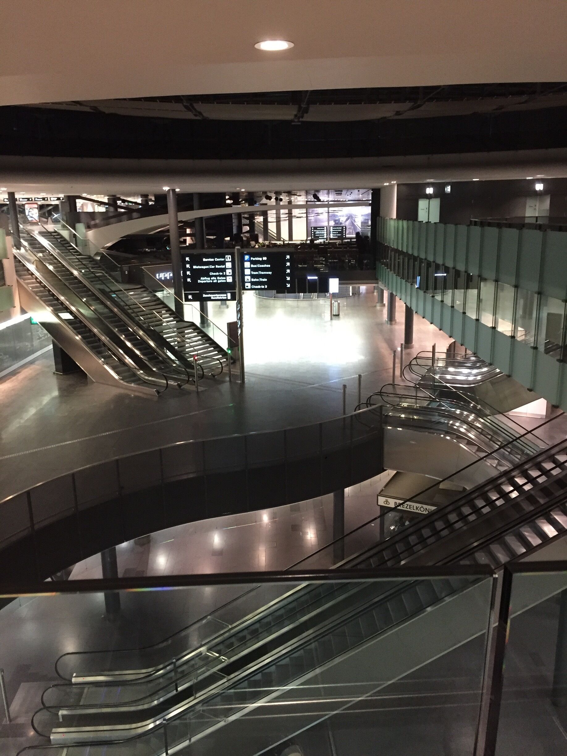 Early A.M. in Zurich Flughafen.