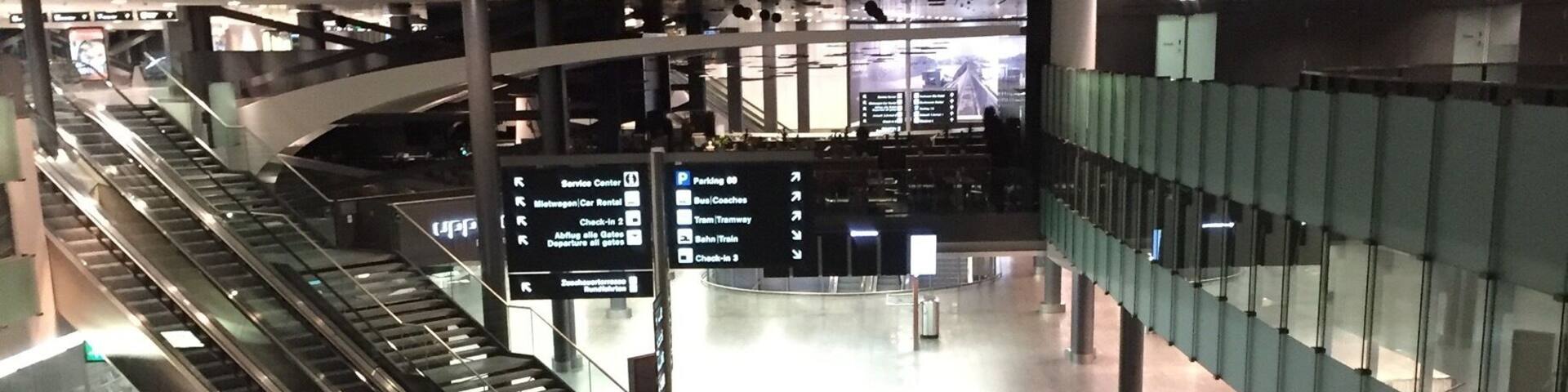 Early A.M. in Zurich Flughafen.