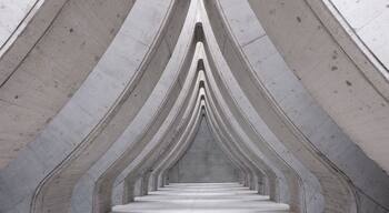 You find this Instagram hotspot in an unexpected location: the parking garage ... and in case you would like to photograph this with a person walking between the arches ... well it’s actually a vertical lookup !