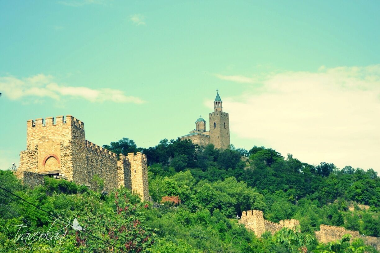 Tsarevets - medieval fortress that served as the main fortress of the Second Bulgarian Empire from 1185 to 1393.