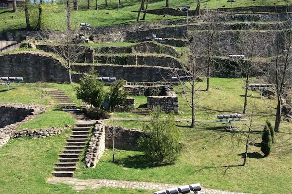The beauty of Bulgaria! One of the sunniest and sweetest towns - Veliko Tarnovo ! 😍🌺😊