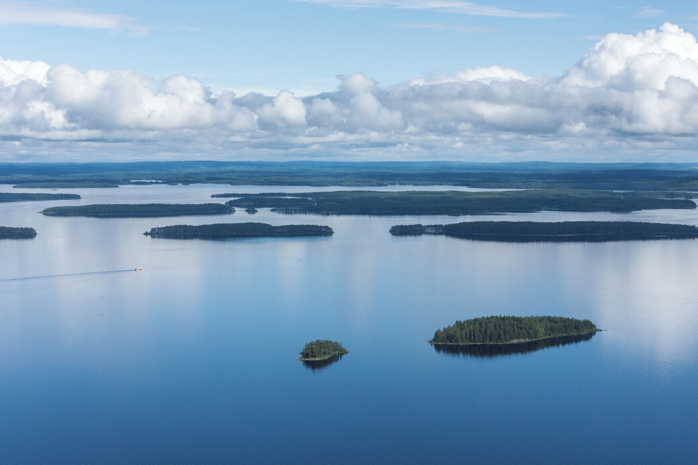 If you like nature and hills, this place offers very nice views to lake Pielinen.