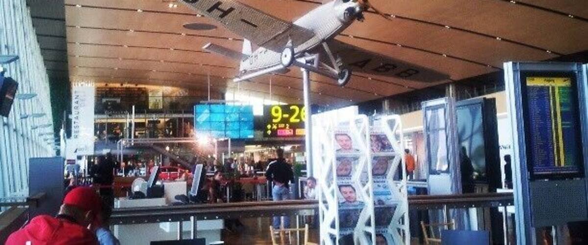 Plane in #Terminal 2 #Helsinki #Vaanta #Airport #Finalnd
www.wyldfamilytravel.com