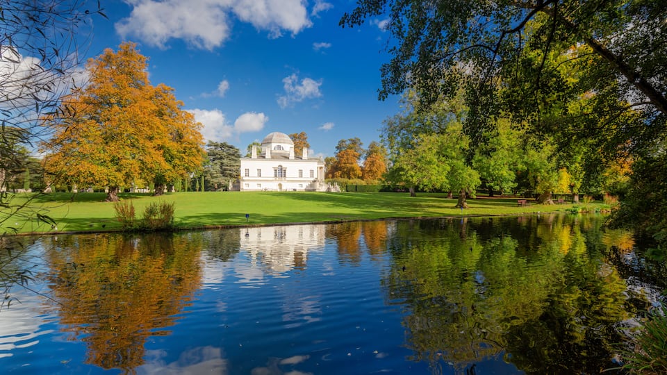 Chiswick House and gardens lake with swans - Chiswick, West London