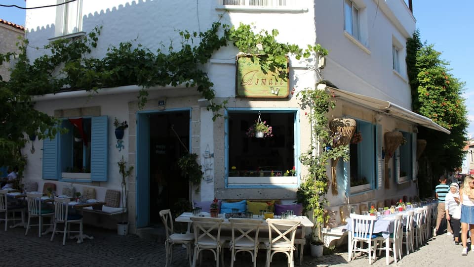 Alaçatı, Çeşme, İzmir, Turkey
#StunningStructures #alacatı #çesme #izmir #turkey #nofilter #travel #holiday #histori #photoofday #photo