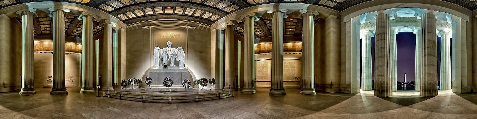 The Lincoln Memorial at night. In Washington D.C.