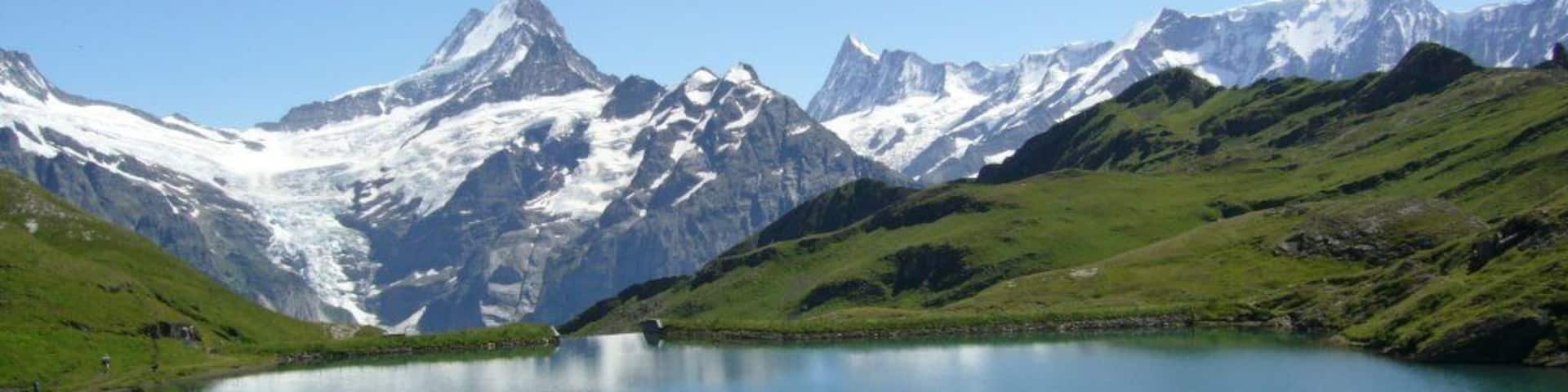 wonderful gentle hike to stunning views of the lake and snow capped mountains in the background
#lifeatexpedia