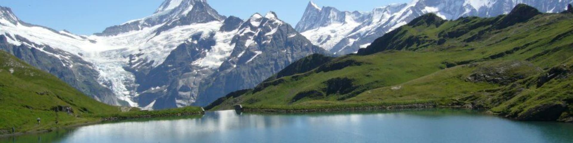 wonderful gentle hike to stunning views of the lake and snow capped mountains in the background
#lifeatexpedia