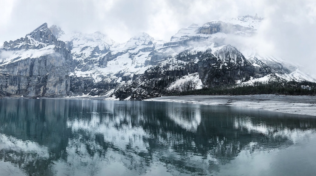 A great day in the mountains at spring.
#Switzerland #nature #lake