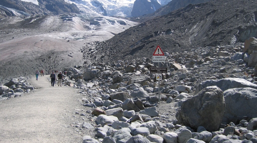 On our way to #hike Morteratsch Glacier
