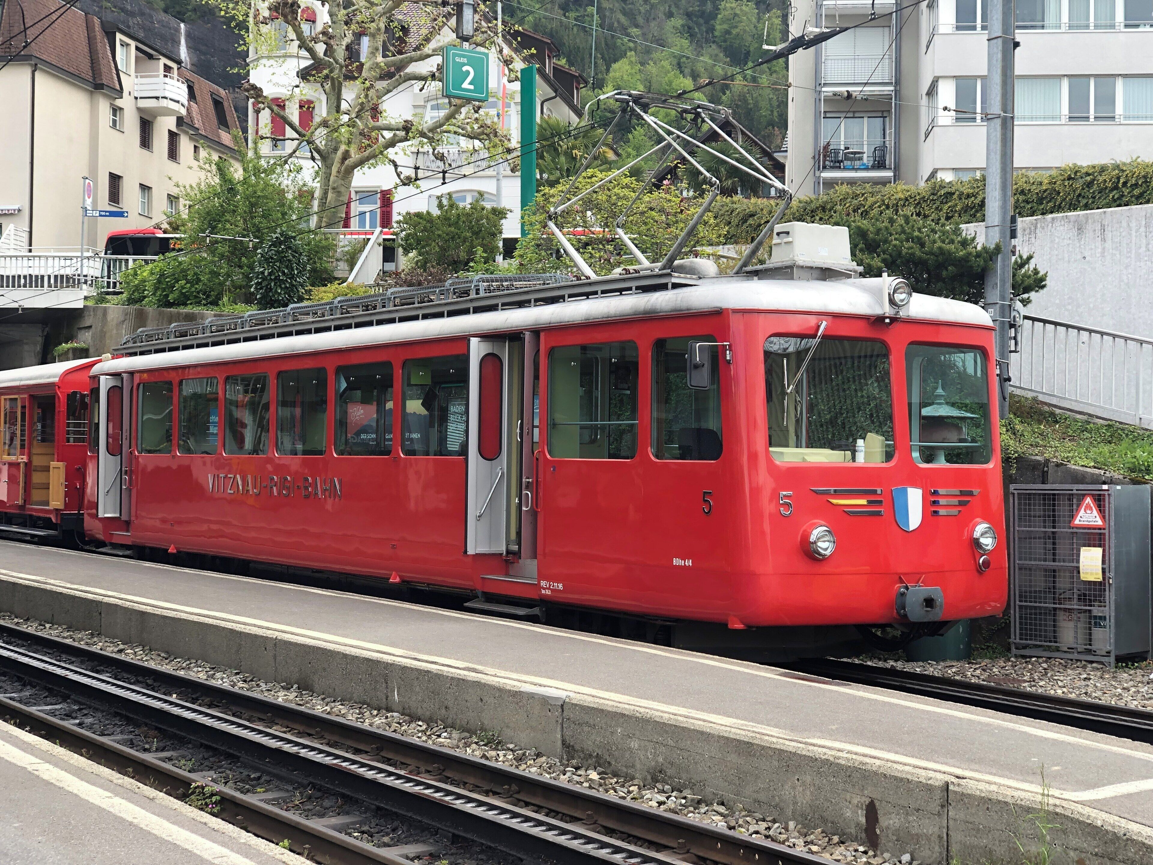 #Contest #Bahn#Riggi #train #RiggiBahnen #Vitznau #Switzerland #Suisse#Schweiz #HeavenonEarth #Culture