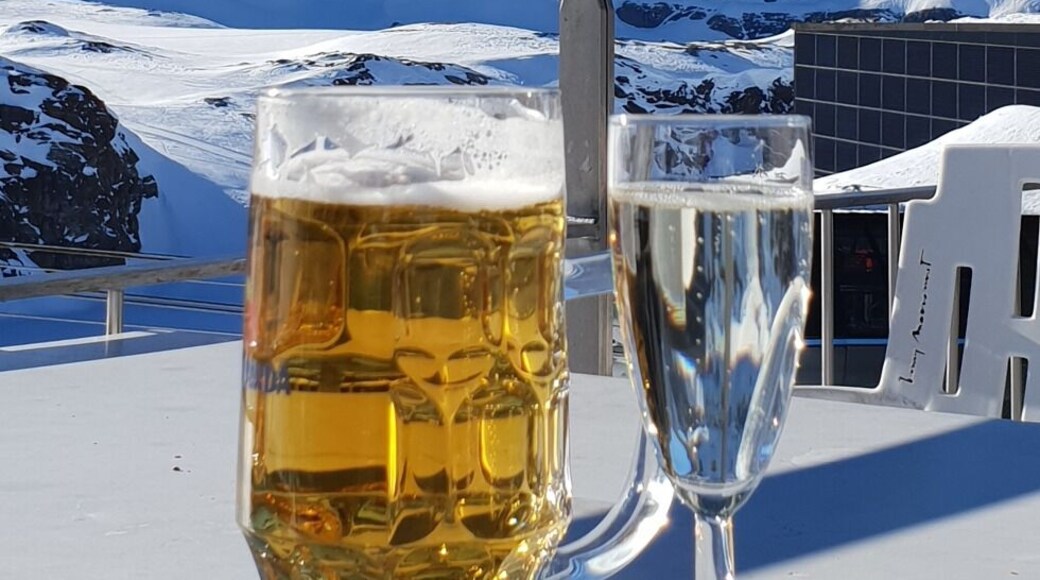 Bubbles in high places with the best views.