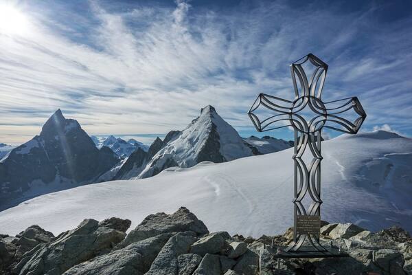 After an early morning glacier slog from the Bertol Hut, we were rewarded with a stunning view over towards the Matterhorn from Le Croix on the summit of Tete Blanche, straddling the Swiss and Italian border.
#TakeAHike