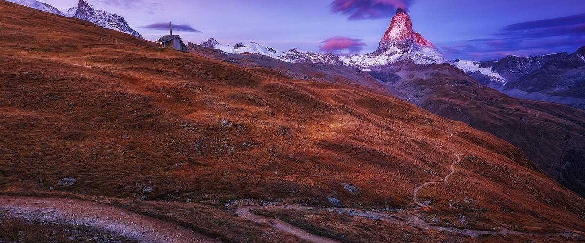 Sunrise at Hotel Riffelhaus 1853 in Zermatt đšđ
#riffelhaus1853
#BvSMountains
#riffelberg
#matterhorn
#zermatt
#Switzerland