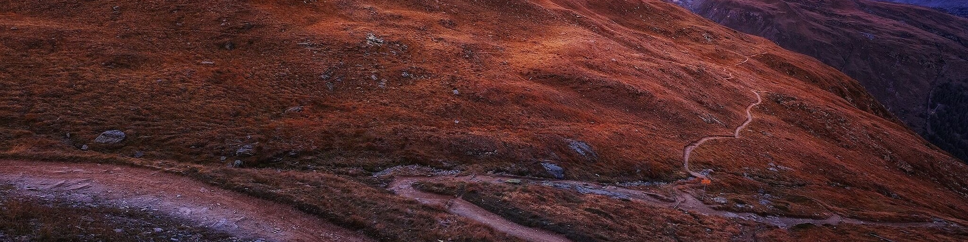 Sunrise at Hotel Riffelhaus 1853 in Zermatt 🇨🇭
#riffelhaus1853
#BvSMountains
#riffelberg
#matterhorn 
#zermatt 
#Switzerland