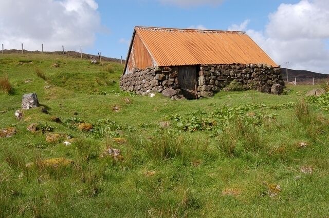 Old shed at Camastianavaig