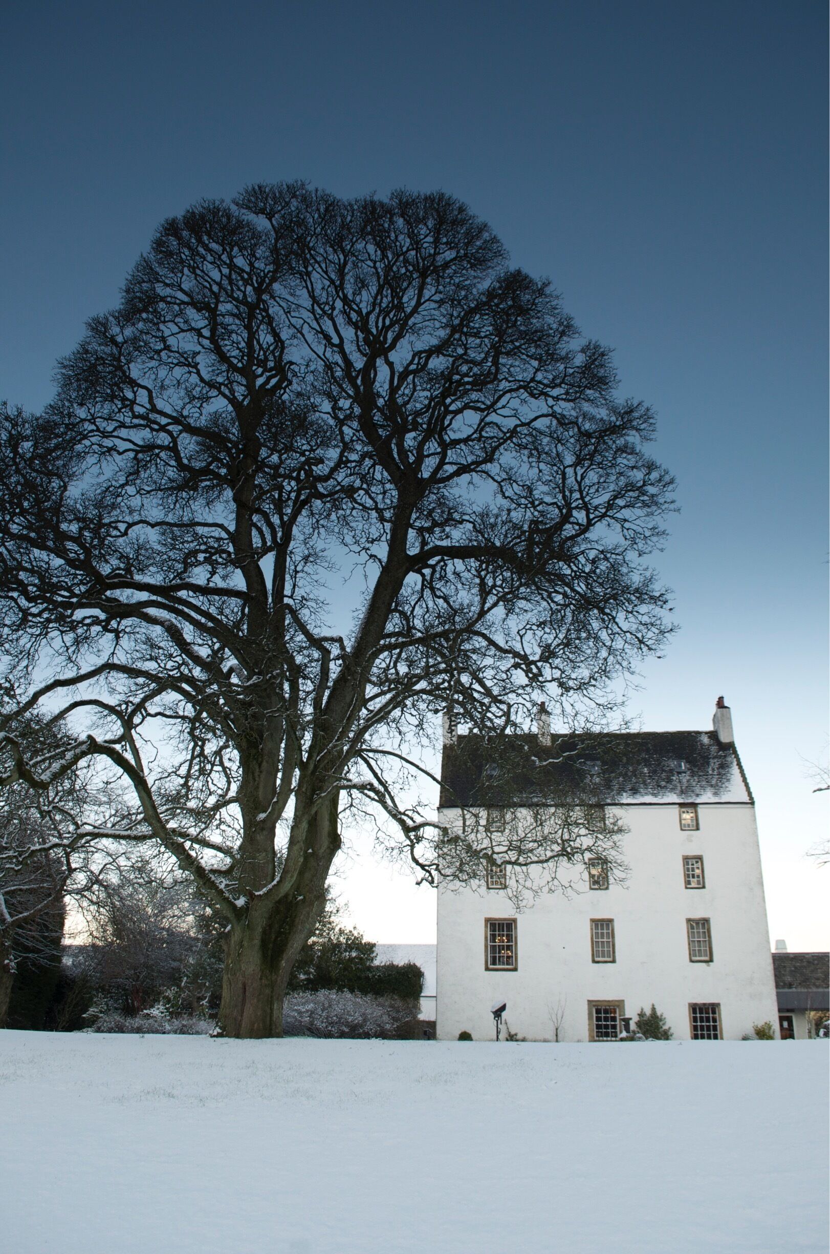 Lovely hotel, great alternative to staying in Edinburgh city centre. Relaxed country house hotel, great food and just a short hop on the train and you’re in the city.