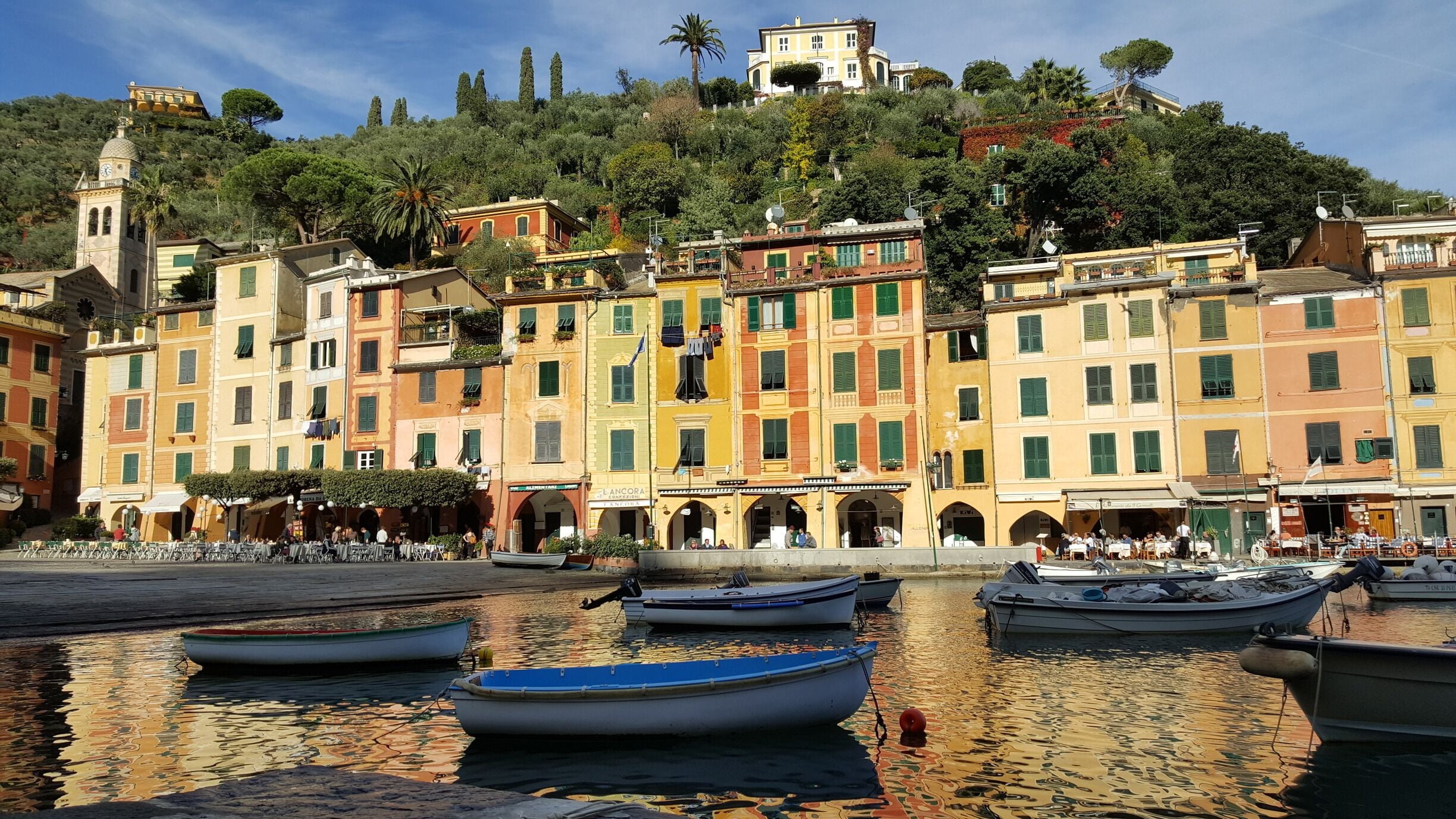 #lifeatexpedia  This little town is full of character. There are lots of small hidden walk ways that open to another world of Italian Charm.  I am so glad I was able to experience it first hand. 