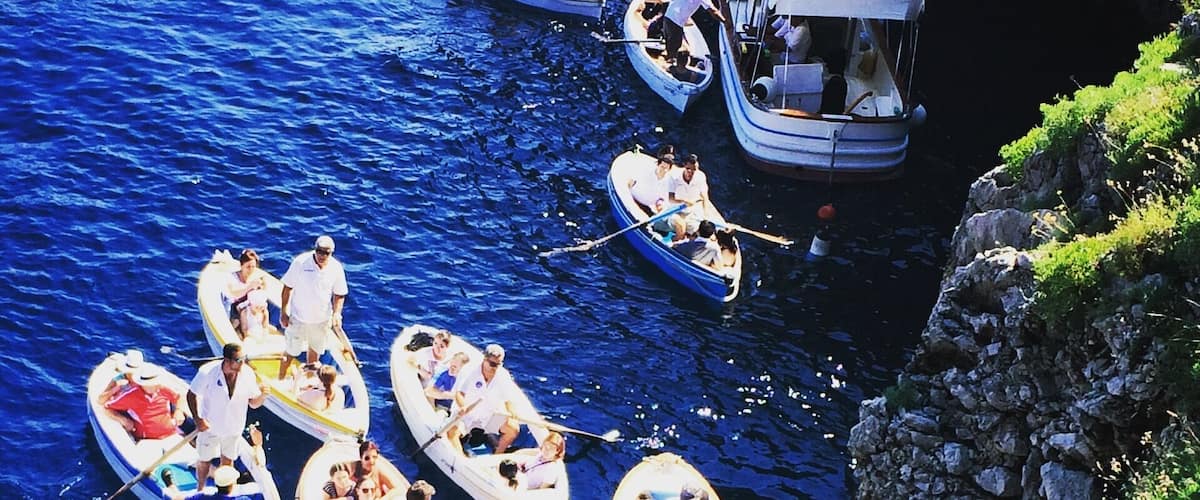 Rush hour Italian style - waiting to go into the Blue Grotto on Capri
#green #italy #BVSBlue