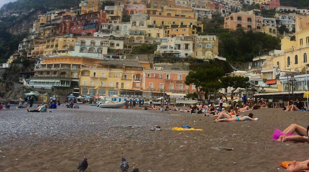 Pretty crowded on the beach especially in the summer, but nice in the spring. #EndlessSummer