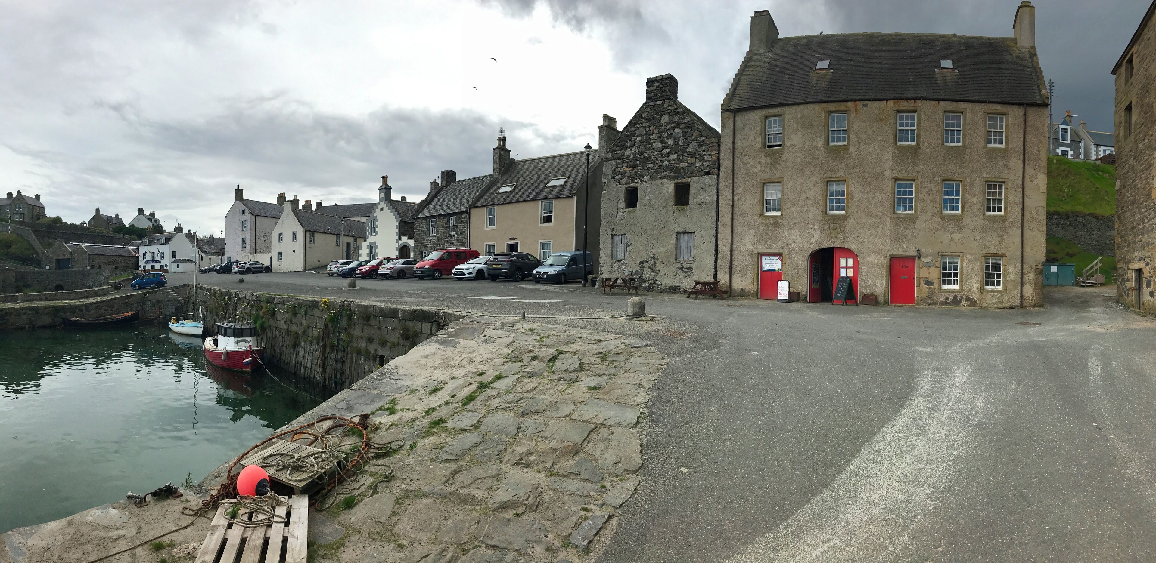 This is a photo of listed building number