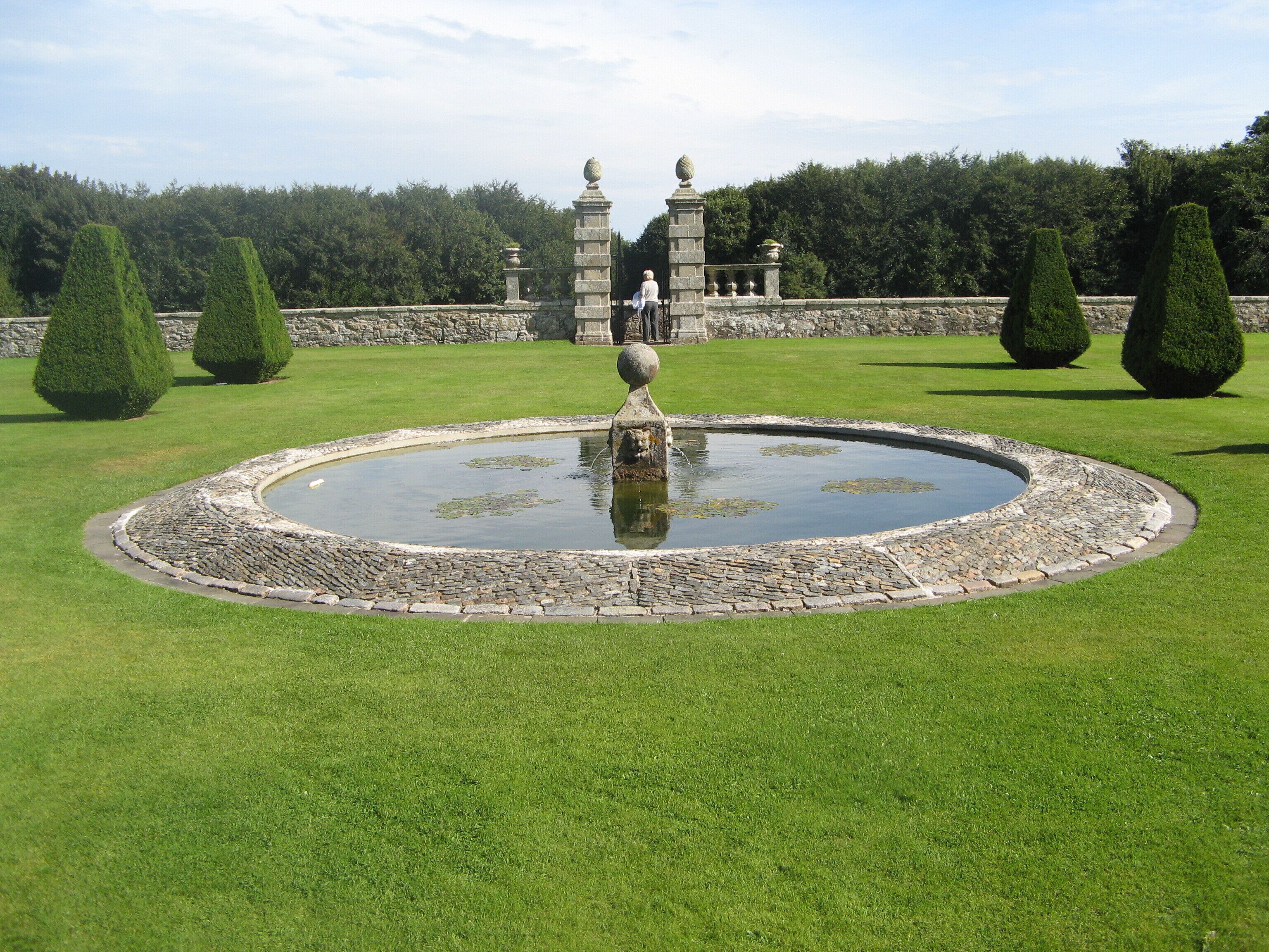 This is a photo of listed building number