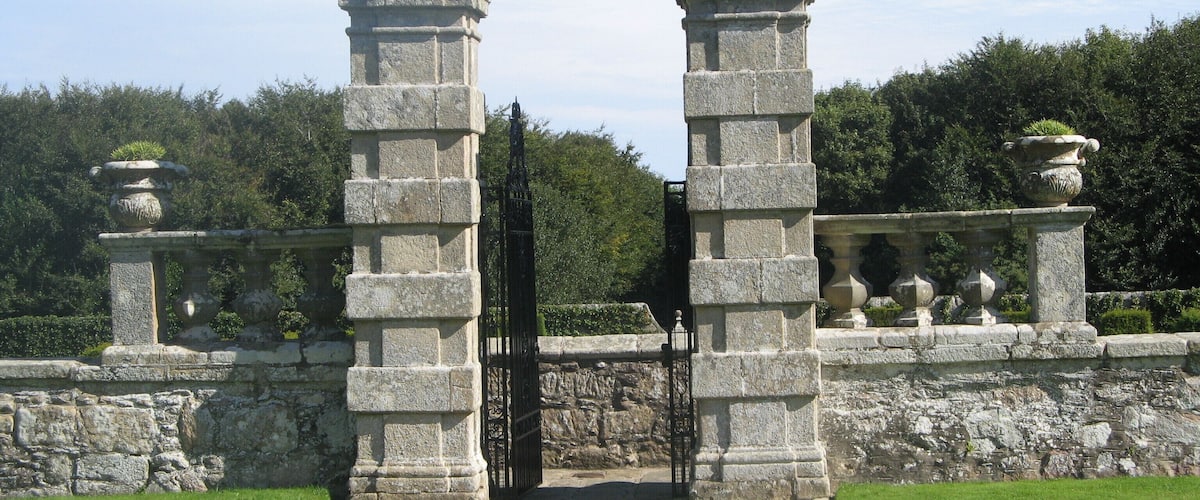 This is a photo of listed building number