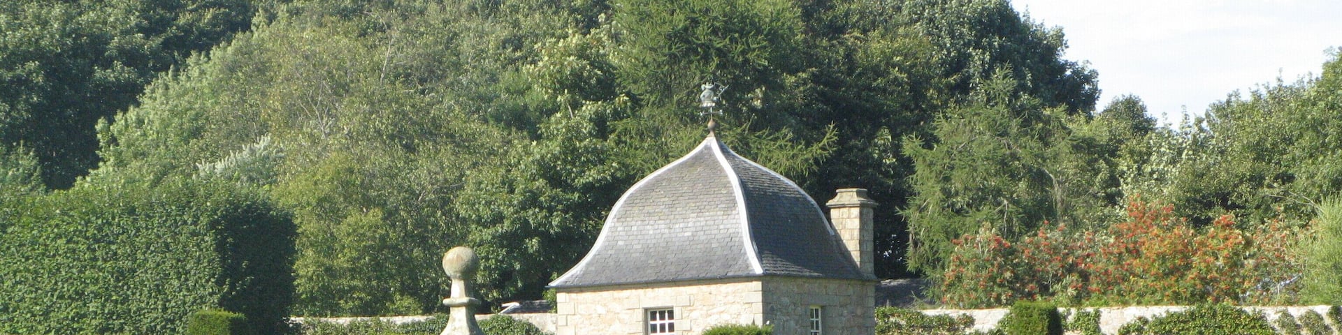 This is a photo of listed building number