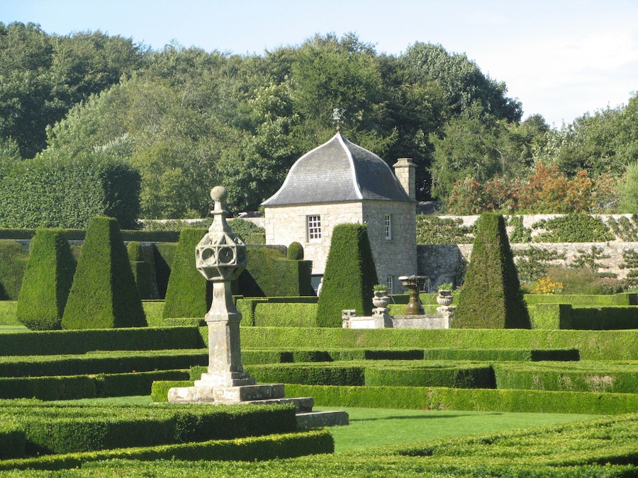 This is a photo of listed building number