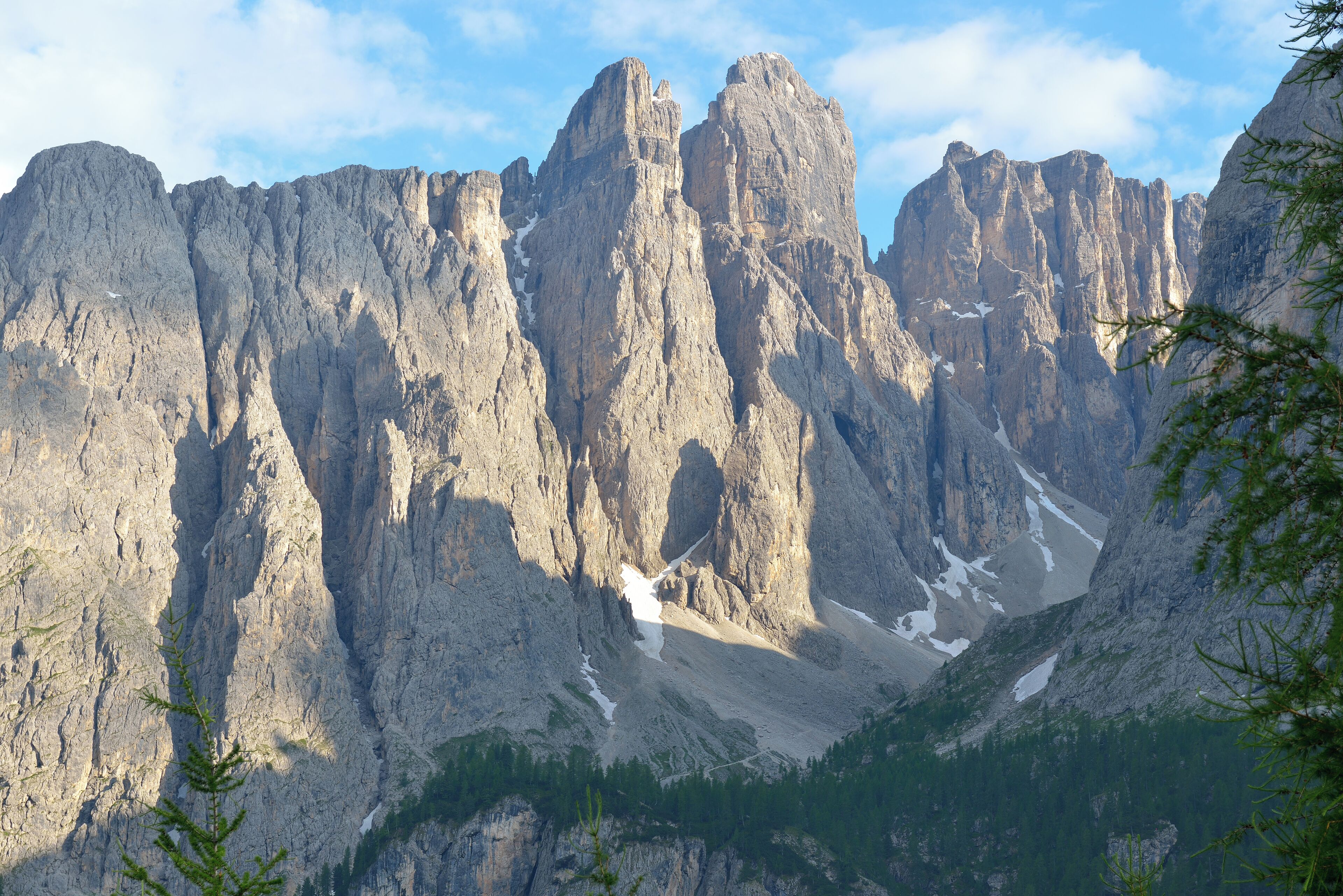 Mezdi peaks over Calfosch